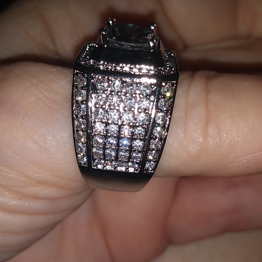 Jun Xin Men's Sparkle and Shine Dress Ring - Picture 5 of 5